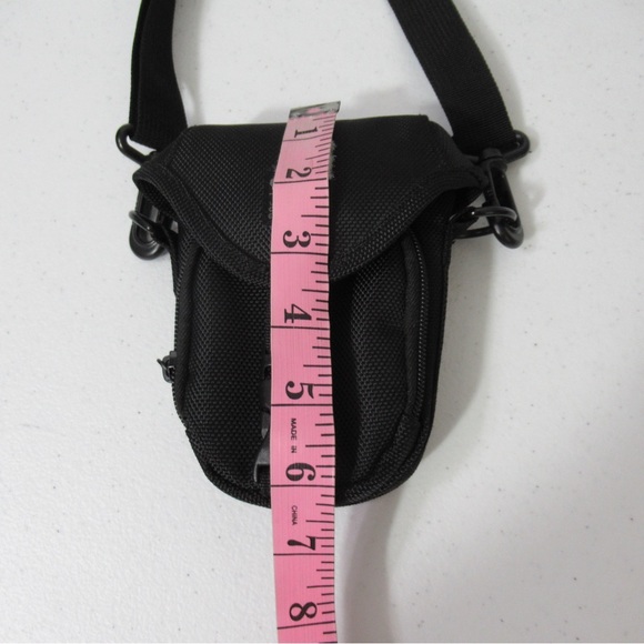 Denali Crossbody | Belt Camera Bag - Picture 13 of 13